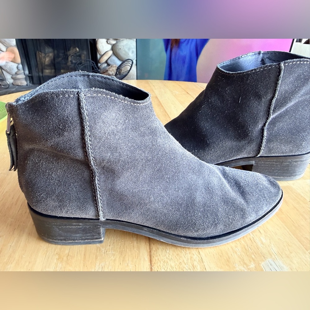 Franco Sarto Gray Suede Ankle Boots Back Zip Low Heel Booties